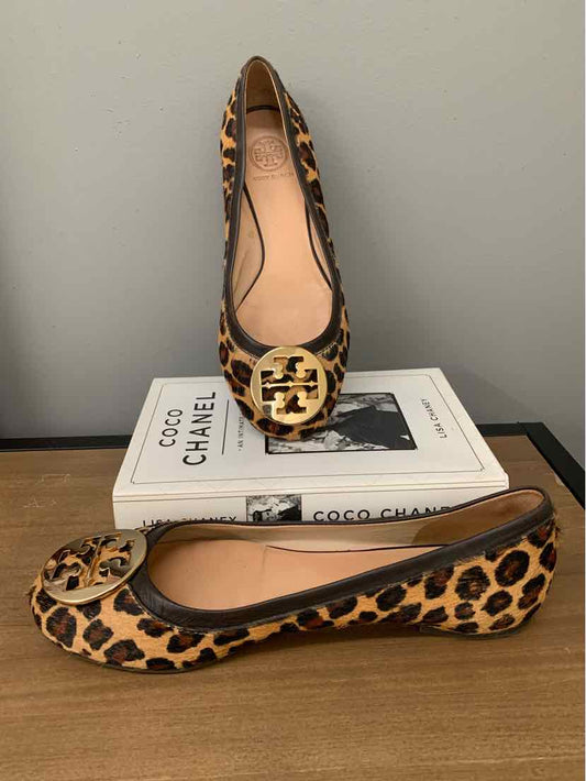 W TORY BURCH TAN Size 9.5 SHOE