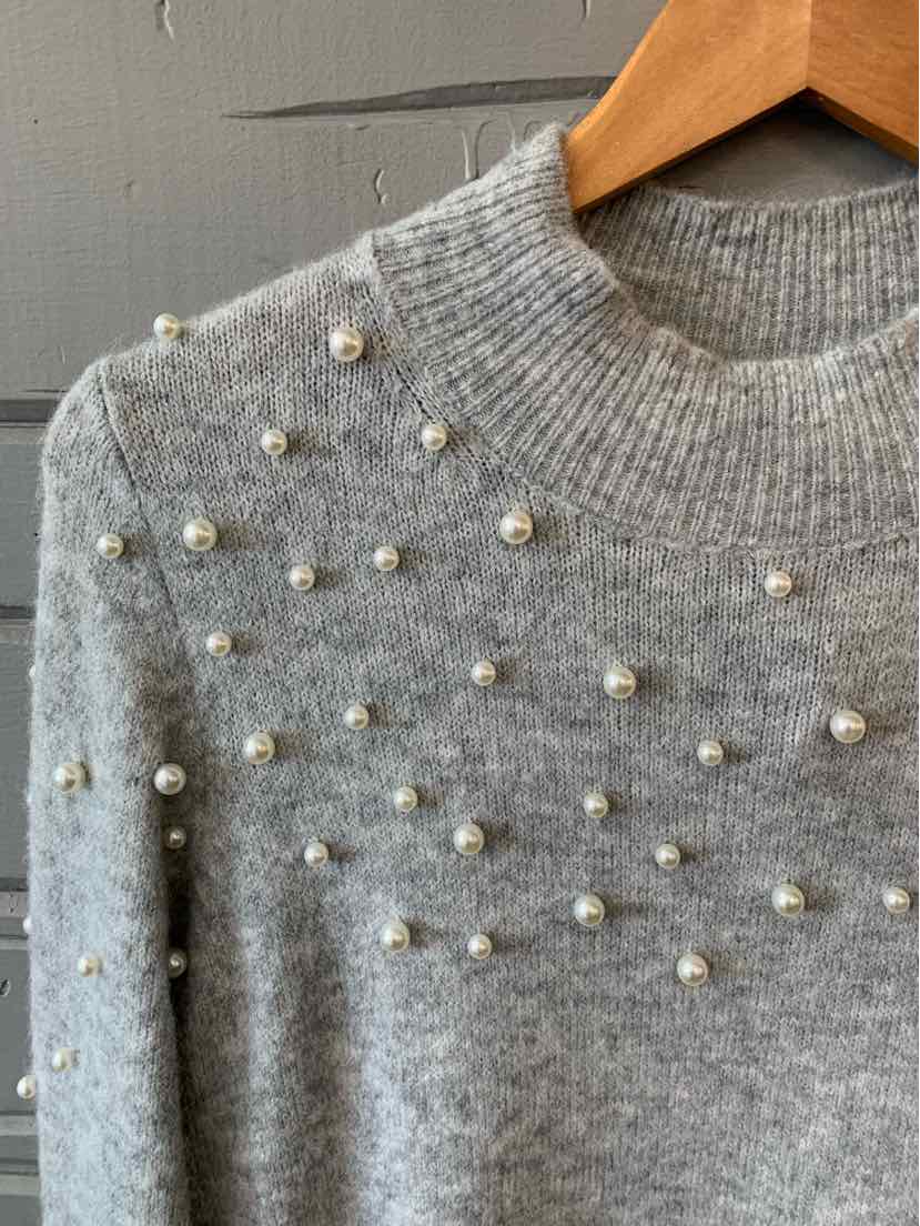 W ANN TAYLOR GY Size MED DR