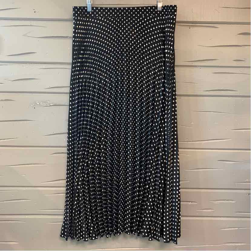 W MAX STUDIO BK Size XL SK