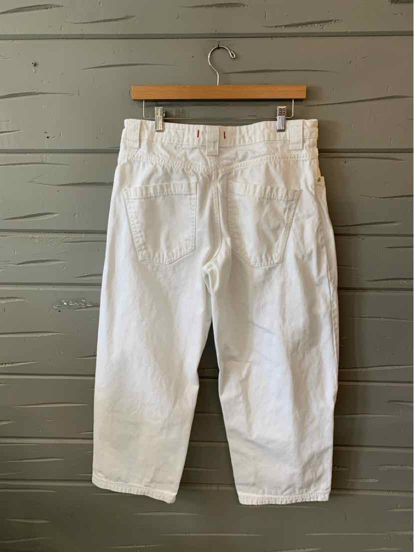 White denim cropped pants with five-pocket design and belt loops, size 8.