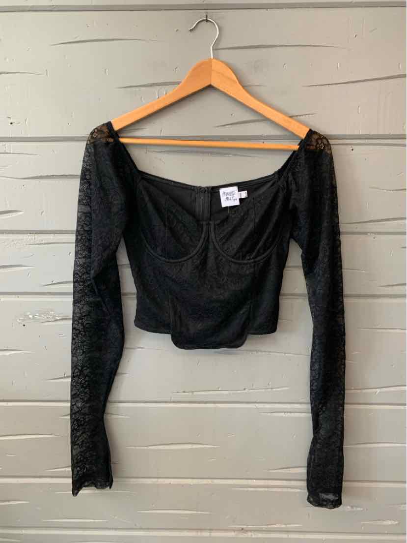 Black long-sleeve lace crop top with sweetheart neckline and fitted silhouette.