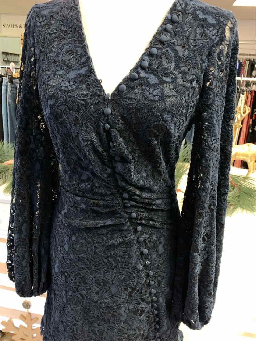 W BARDOT NY Size 4 DR