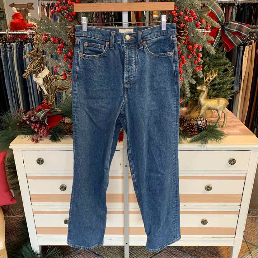 W UNIVERSAL THREAD BL Size 4 J