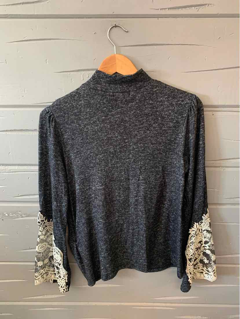 W ALTAR'D STATE GY Size SM T