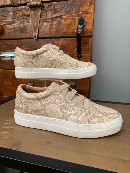 W DOLCE VITA TAN Size 9 SNEAKER