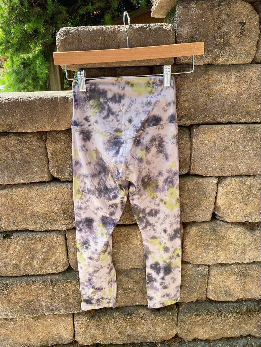 W LULULEMON LAV Size 2 AW