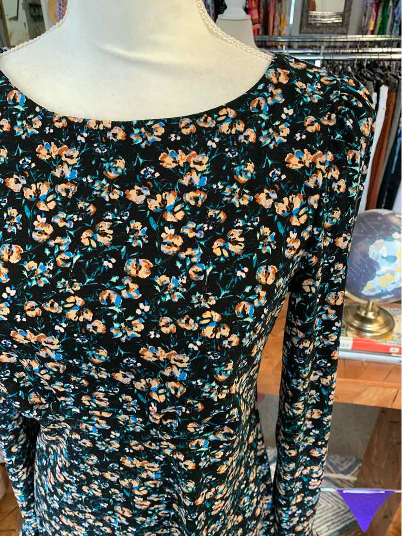 W FREE PEOPLE BK Size MED DR