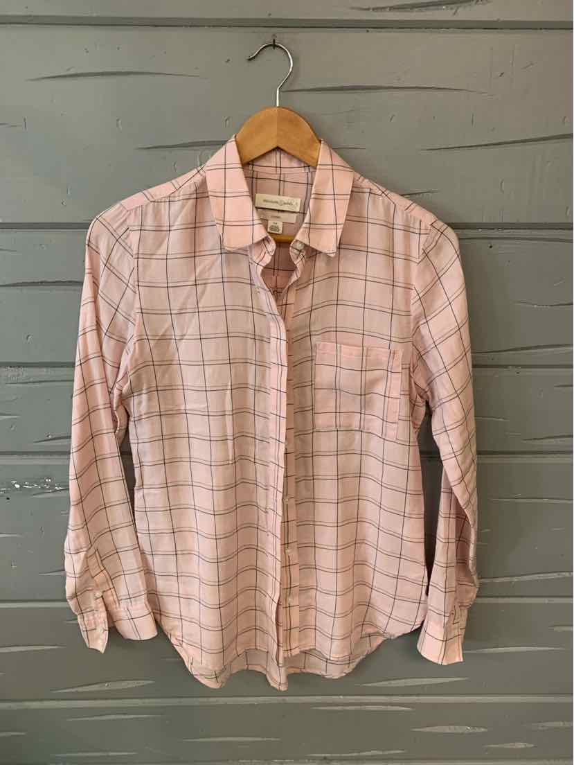 Light pink plaid button-up shirt with collar and long sleeves in size XS.