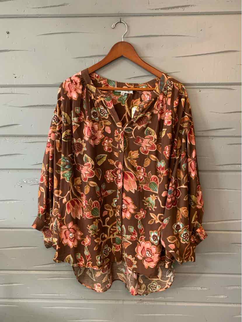 Long-sleeve blouse in olive green with large pink and red rose floral print and a relaxed fit.