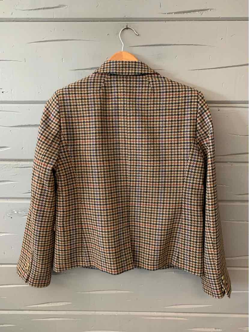 Brown and beige houndstooth blazer with long sleeves and notched collar, size 12P.