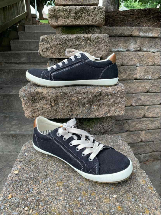 W TAOS BK Size 9 SNEAKER