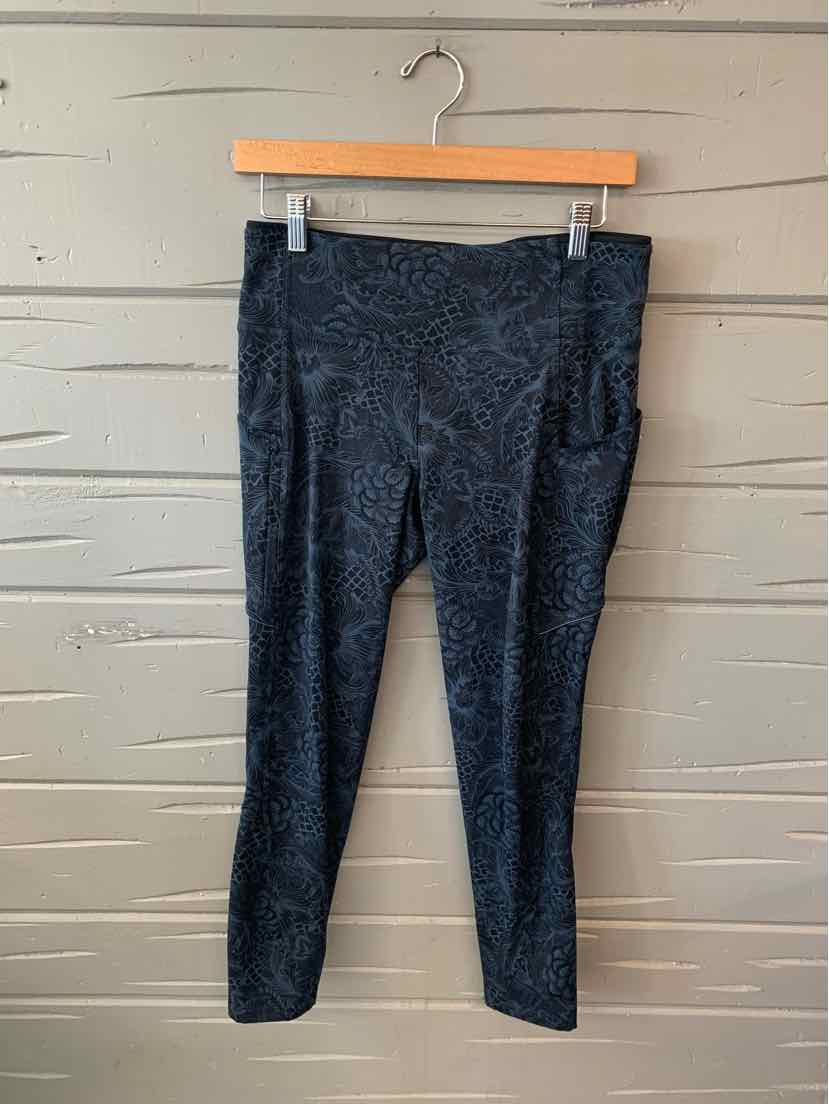 W LULULEMON BL Size 8 AW