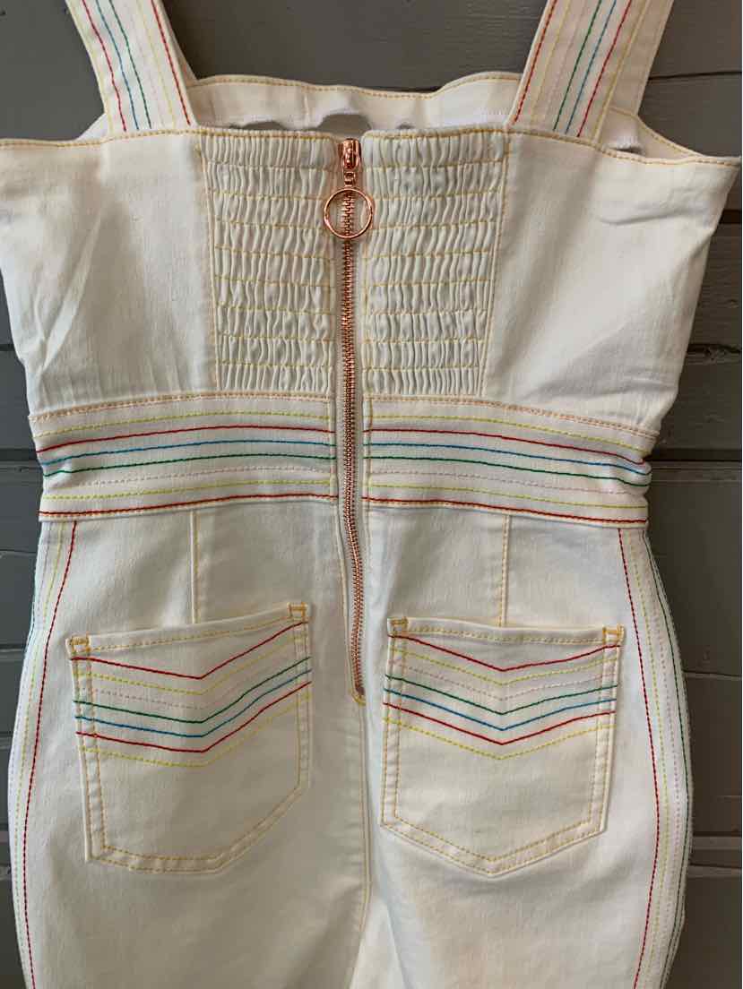 W URBAN OUTFITTERS WH Size SM JSSHTS