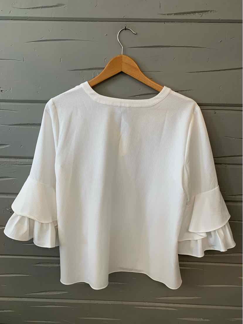 W ANN TAYLOR WH Size MED T