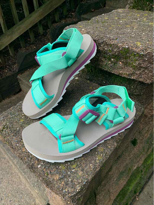 W MERRELL TEAL Size 8 SANDAL