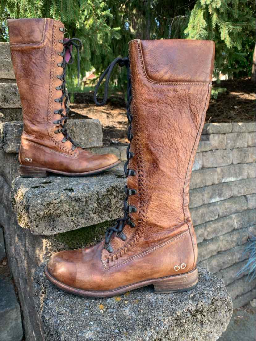 W BED STU BR Size 9.5 BOOT