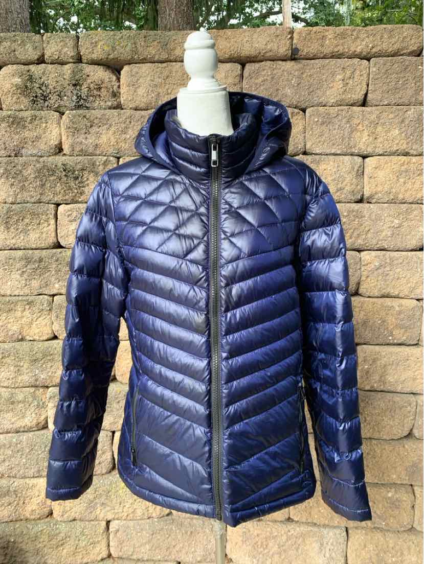 Navy blue quilted puffer jacket with hood, front zipper, and fitted silhouette.