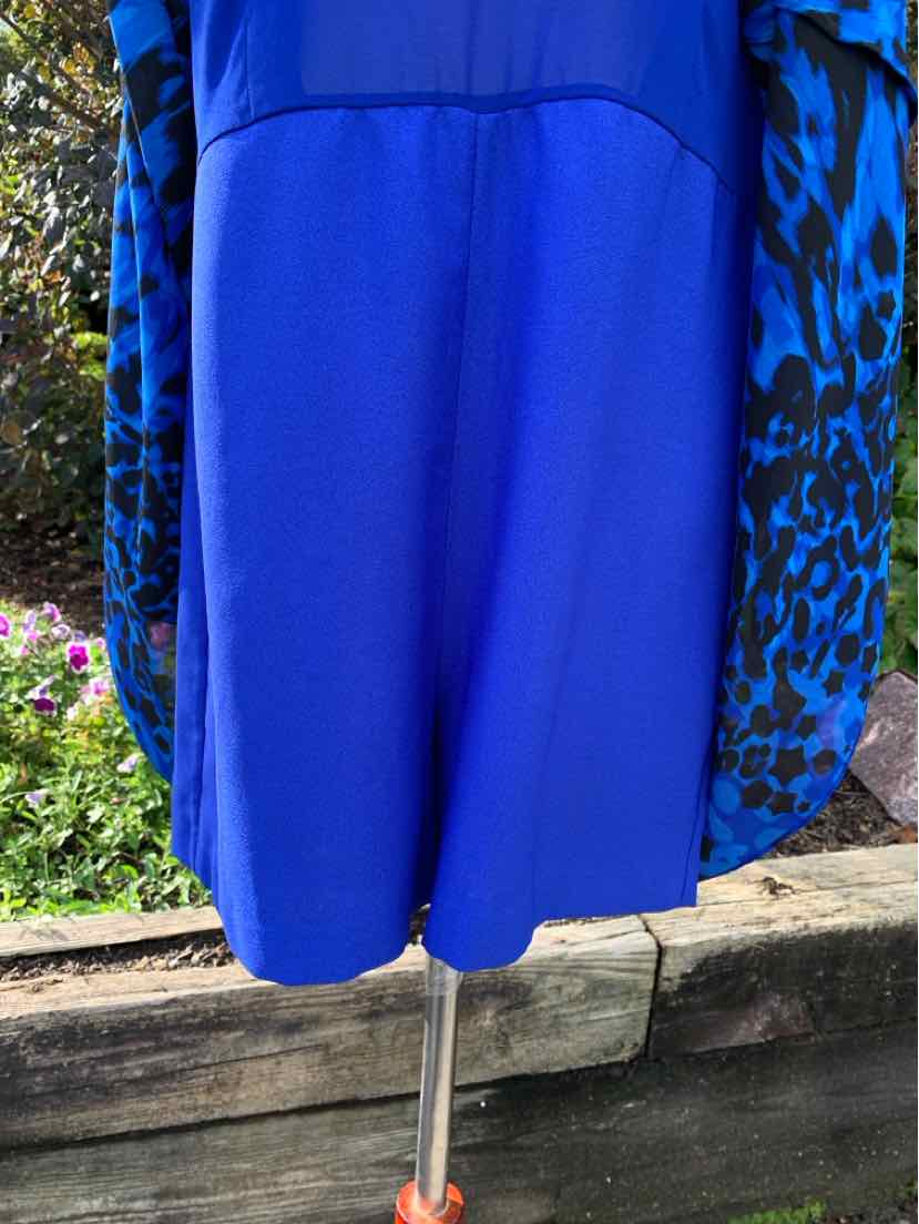 W TED BAKER BL Size MED DR