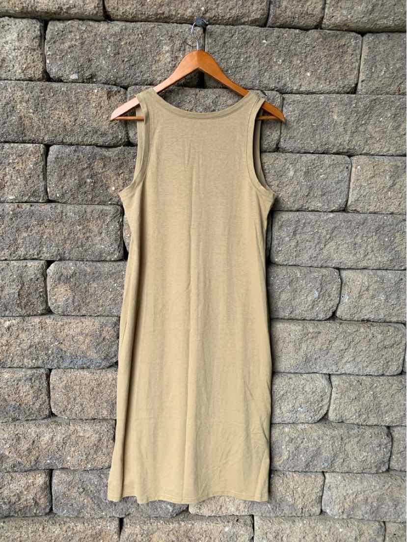 W BANANA REPUBLIC TAN Size MED DR
