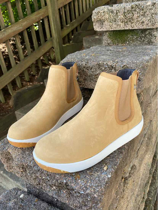 W BOGS TAN Size 9 BOOT