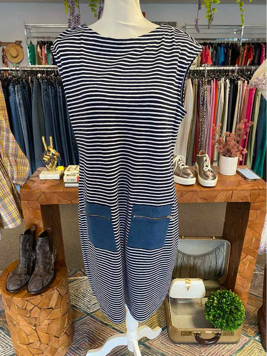 W CHICO NY Size LG DR