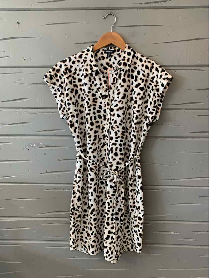 White short-sleeve leopard print dress with button front and cinched waist in medium size.