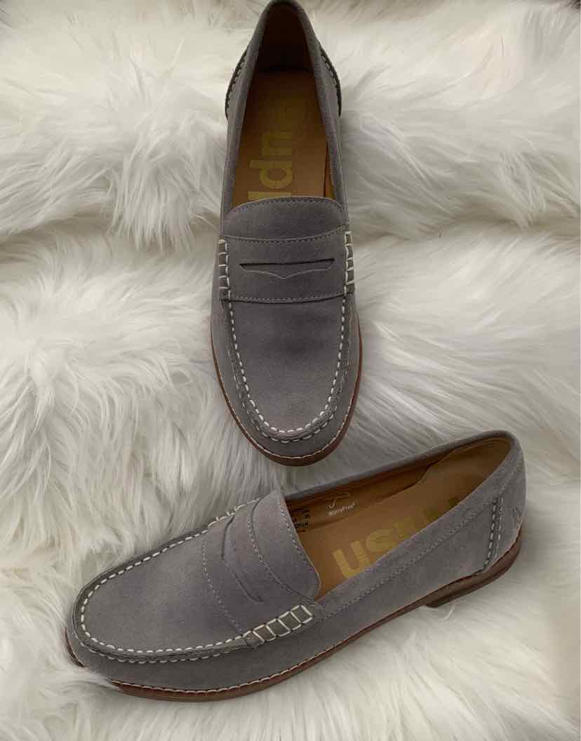 W HUSH PUPPIES GY Size 7.5 SHOE