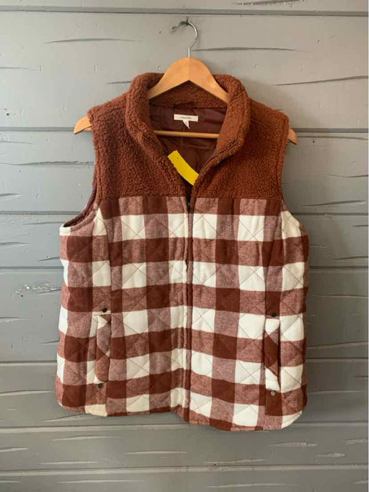 Brown and white gingham fleece vest with high collar and zip front in size XL.