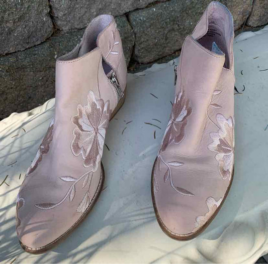 W SEYCHELLE RS Size 9.5 BOOT