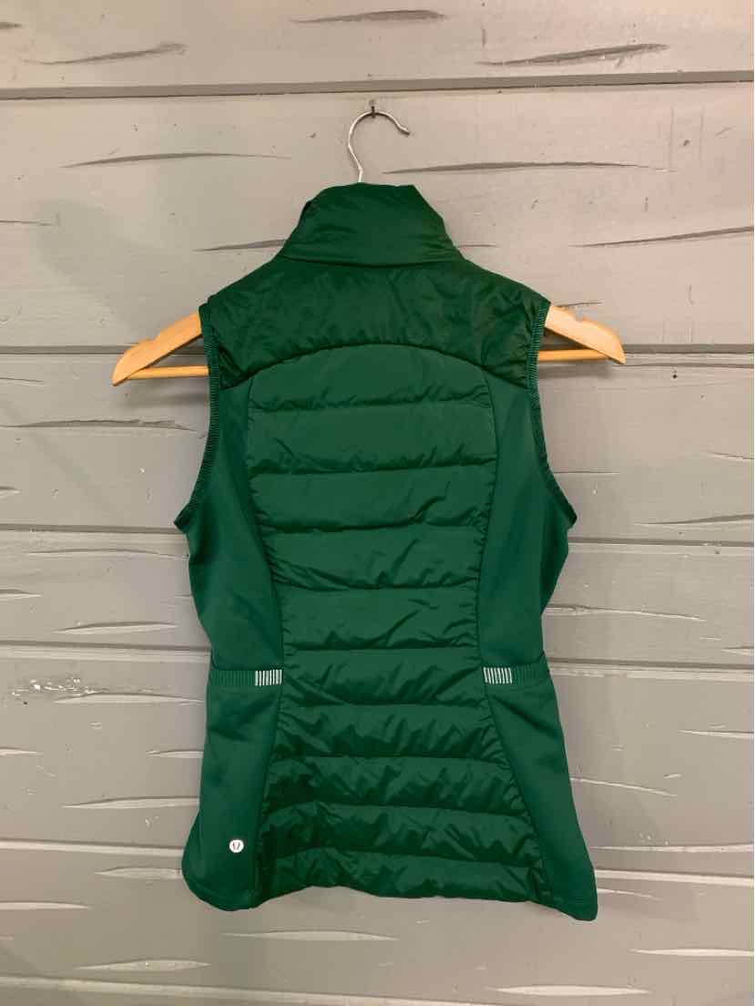 W LULULEMON GR Size 4 AW