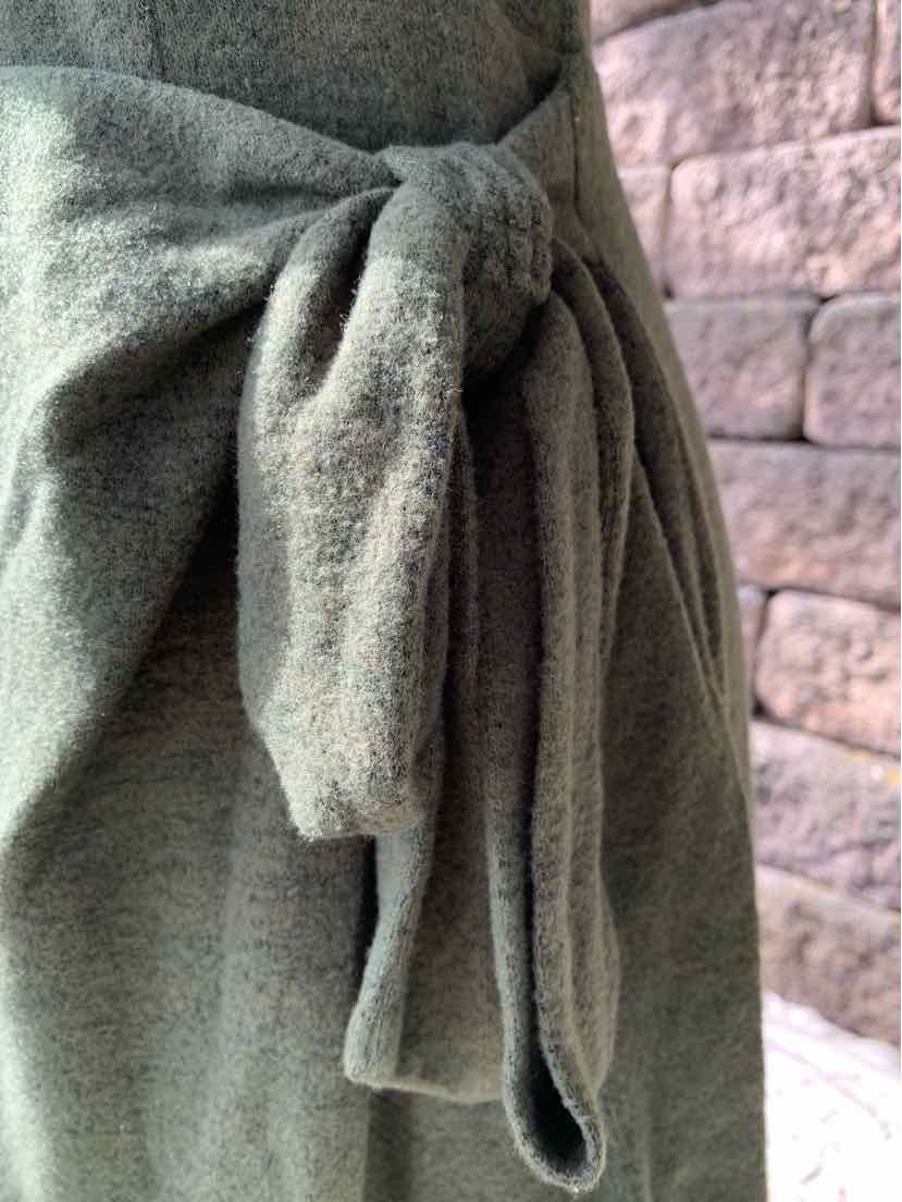 W LULUS GR Size MED DR