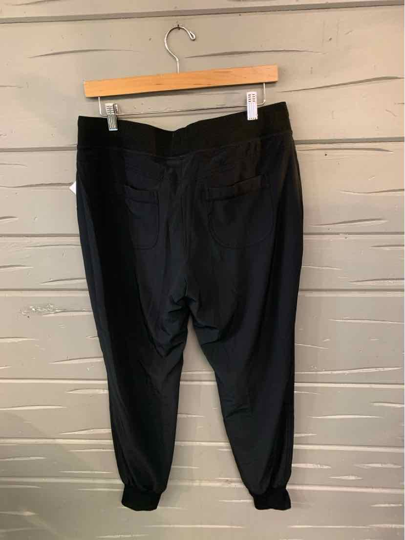 W ATHLETA BK Size 6 AW