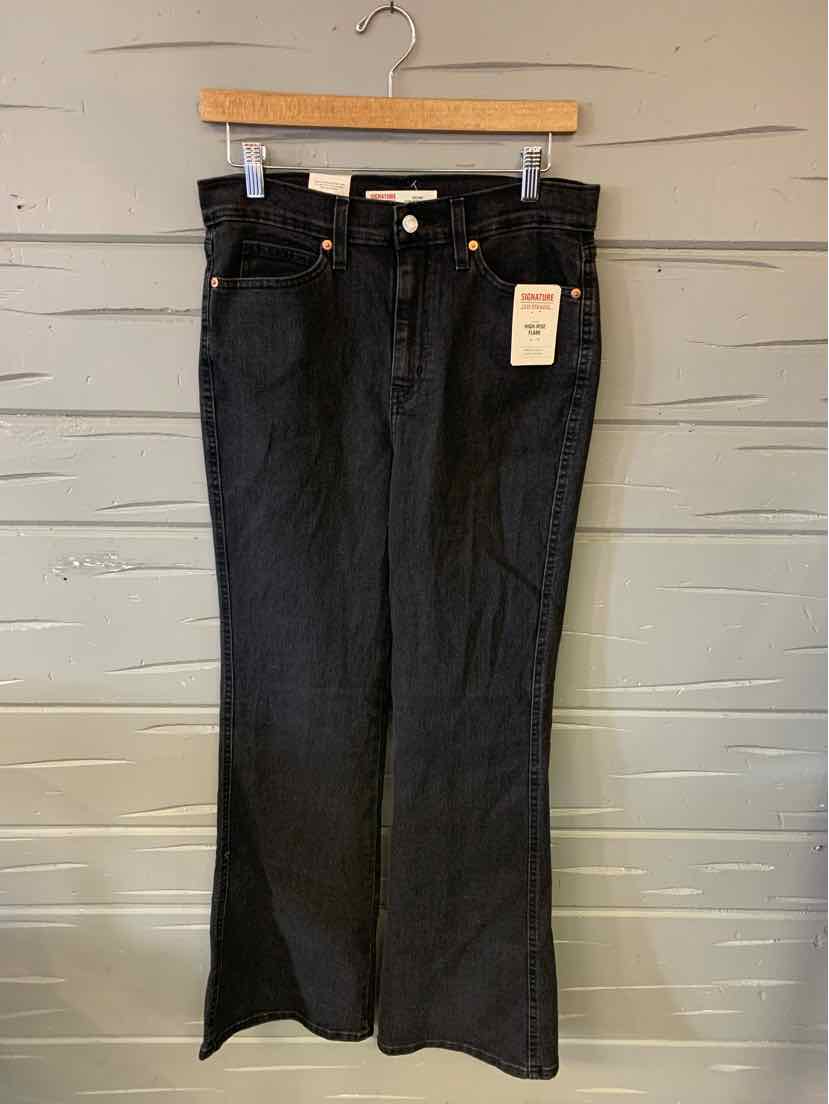 W LEVIS BK Size 4 P