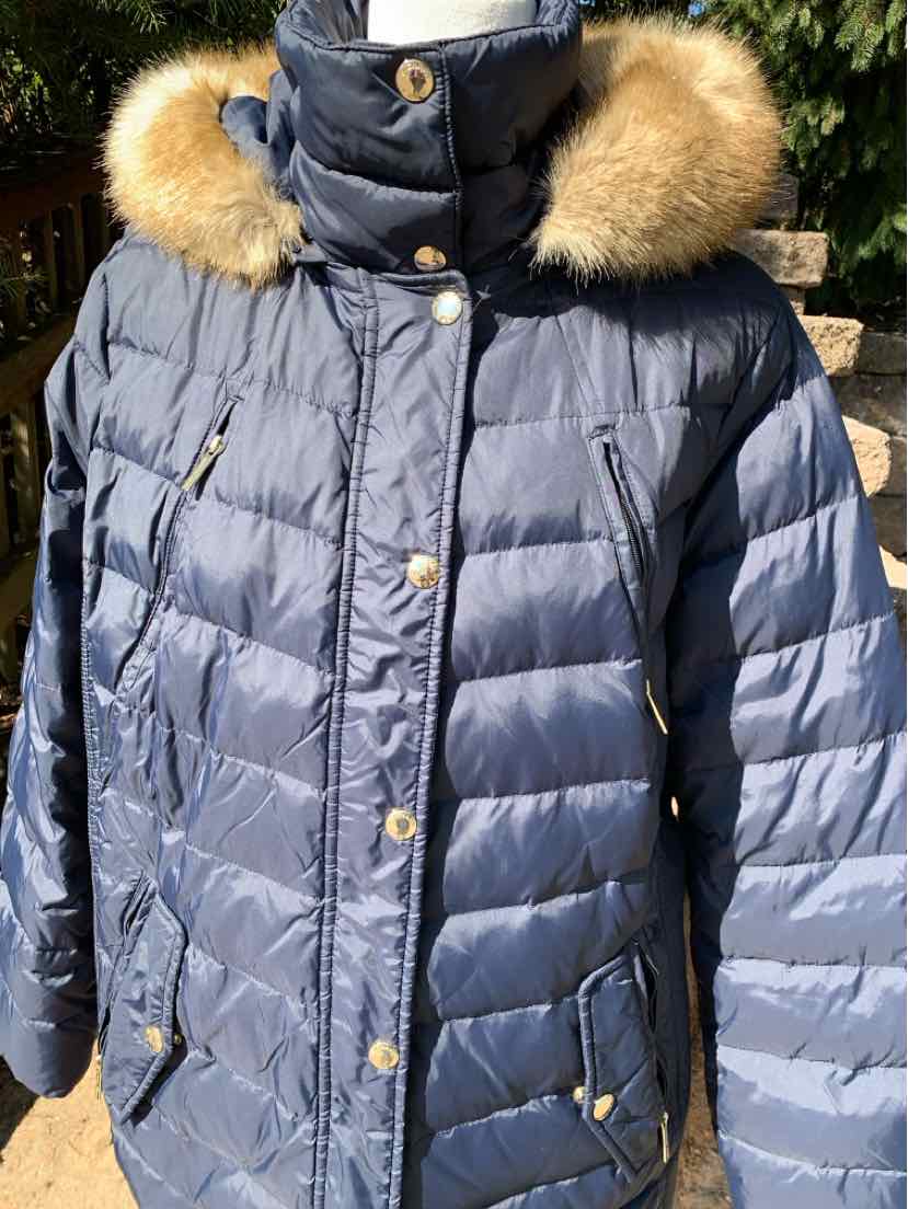 Navy blue Michael Kors quilted puffer coat with a fur-trimmed hood, gold-tone buttons, and zip pockets.