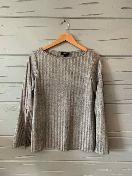Gray ribbed knit long-sleeve shirt with subtle vertical stripe texture, medium size.