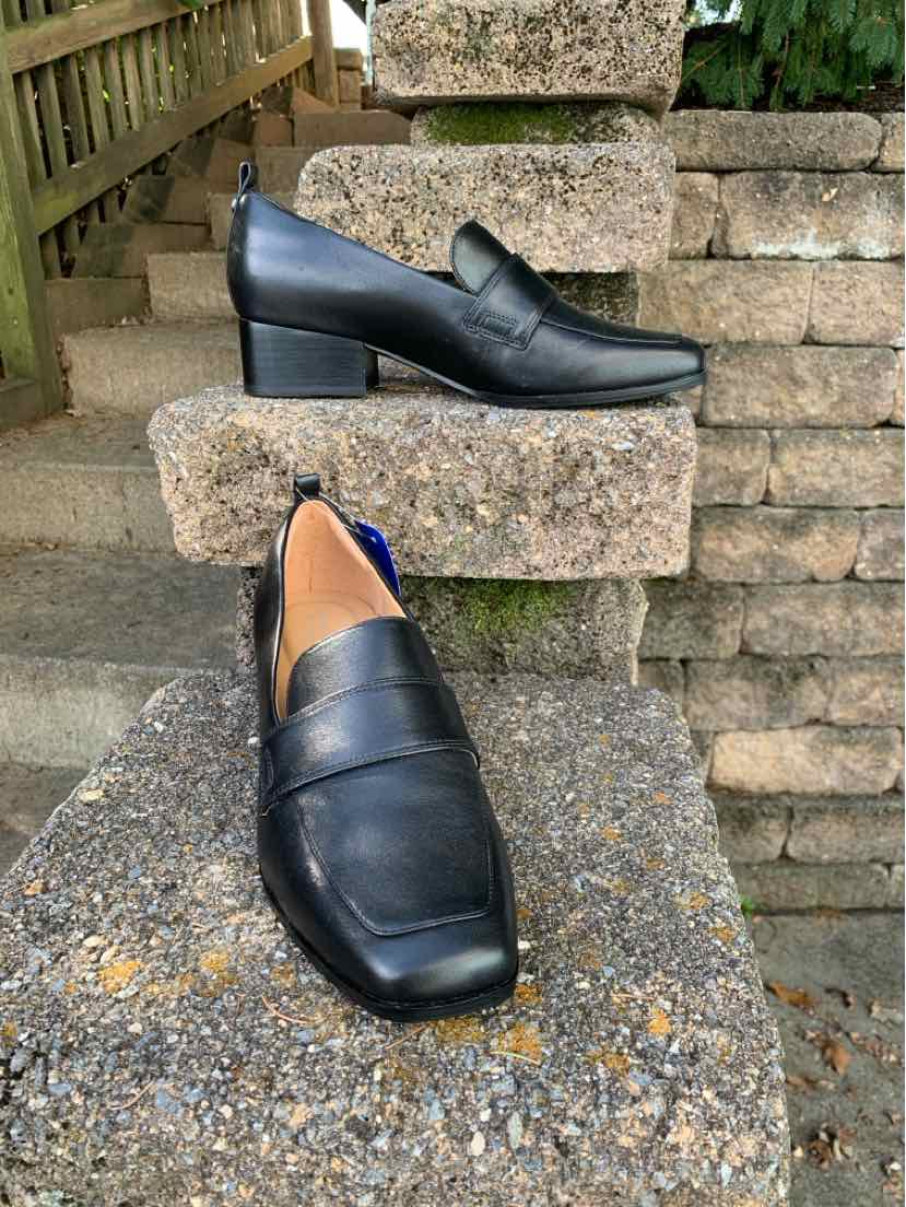 W EASY SPIRIT BK Size 9 SHOE