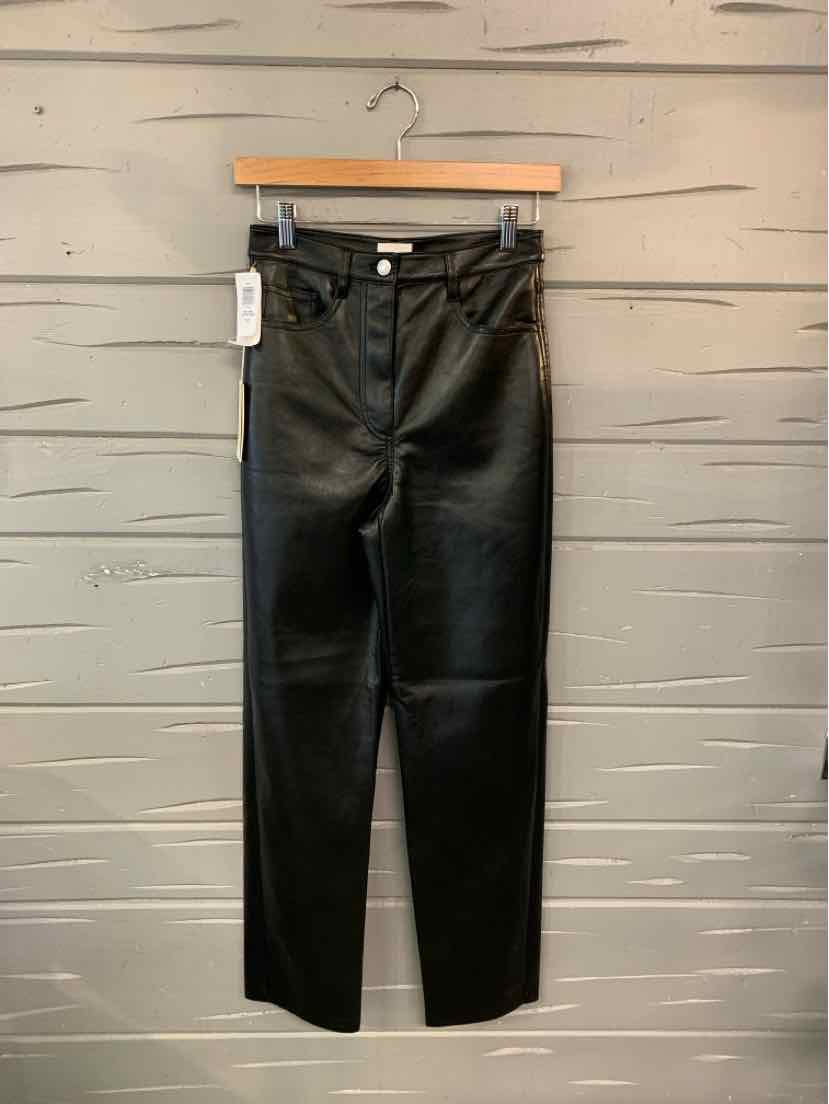 W WILFRED BK Size 4 P