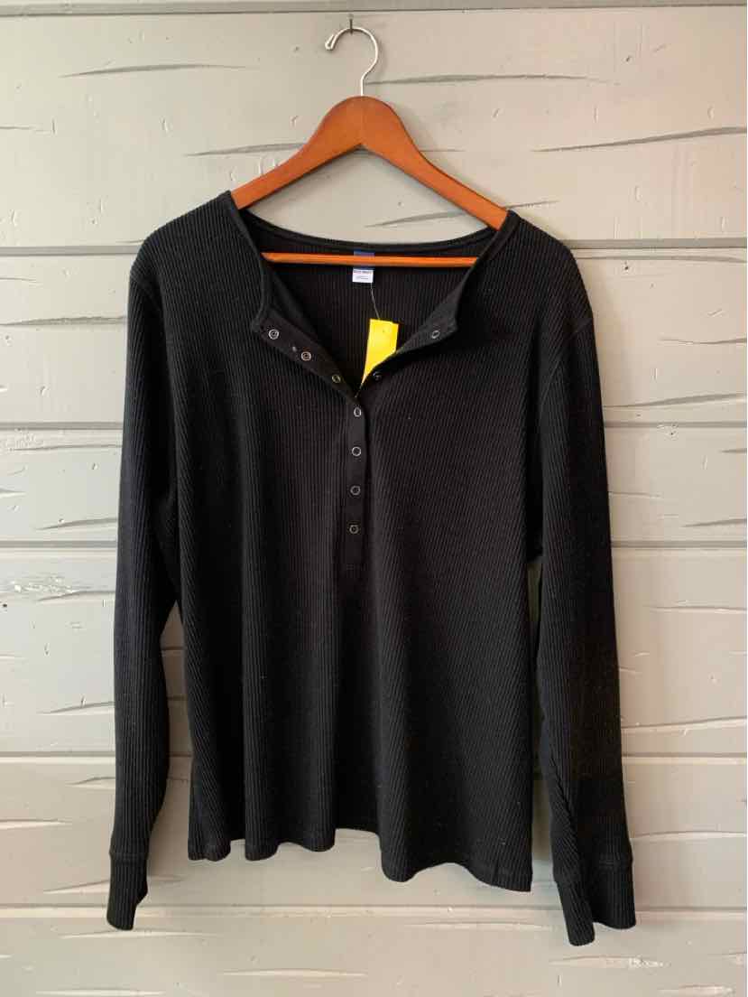 Black long-sleeve ribbed Henley shirt with buttoned placket, size 2X, hanging on wooden hanger.