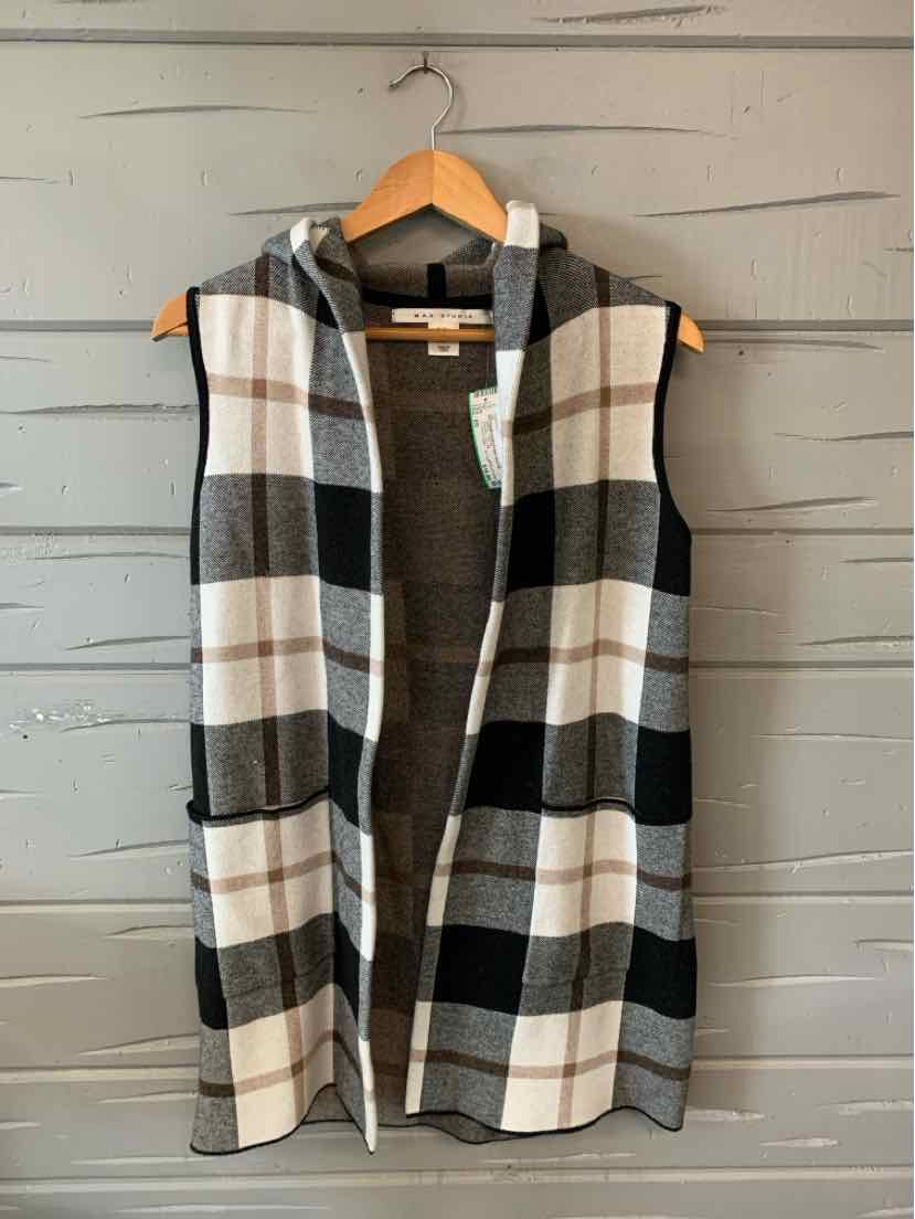 Sleeveless hooded vest with black, white, and beige plaid pattern, open front, and front pockets.
