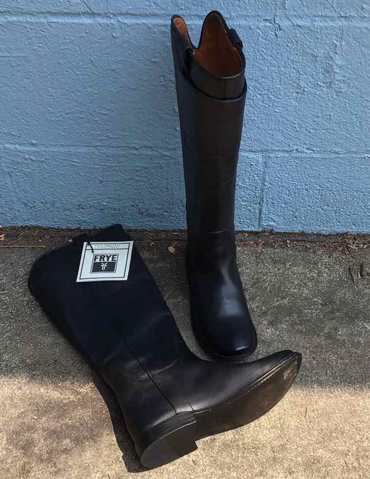 W FRYE BK Size 6 BOOT
