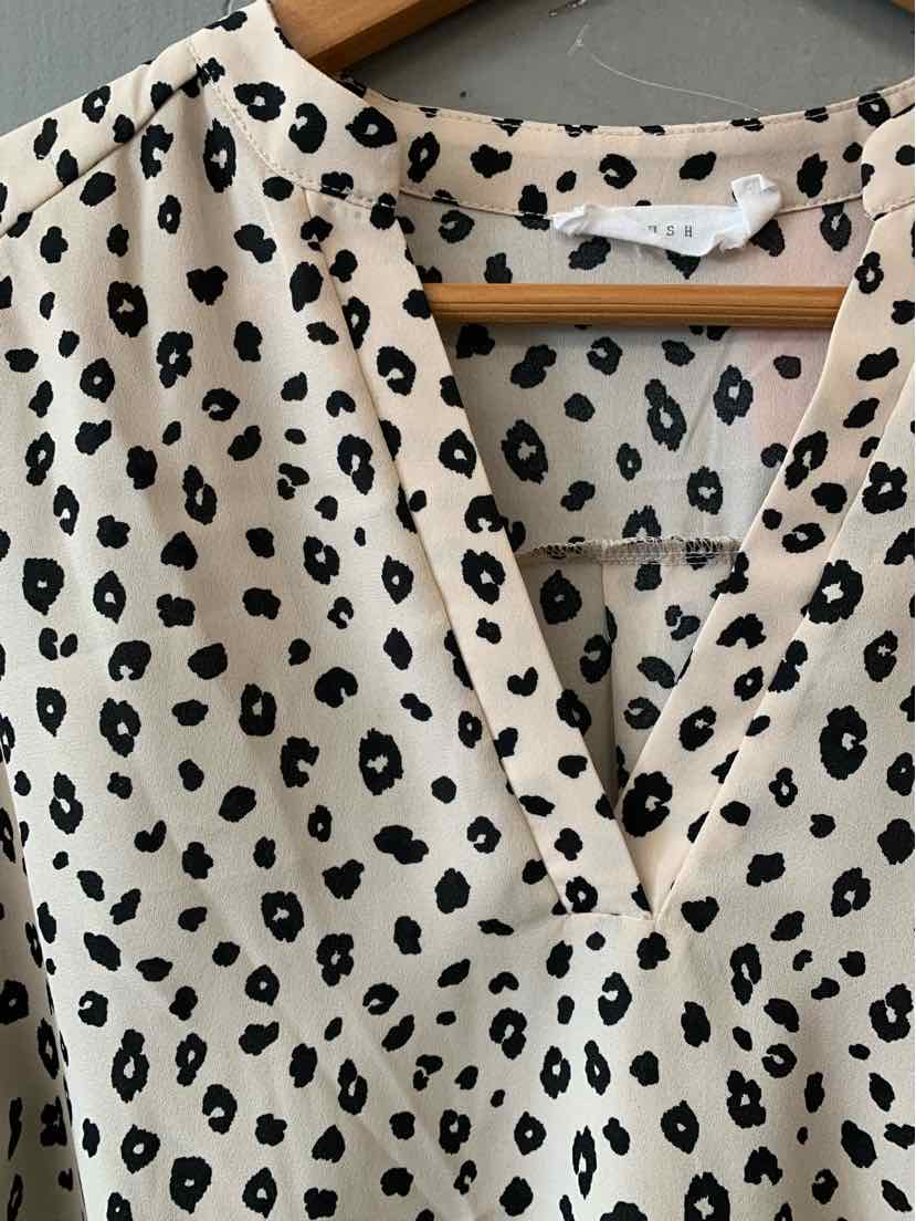 W LUSH BEIGE Size LG T
