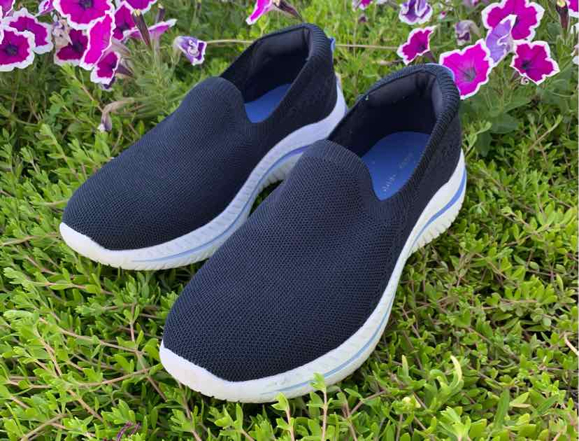W EASY SPIRIT NY Size 9 SNEAKER
