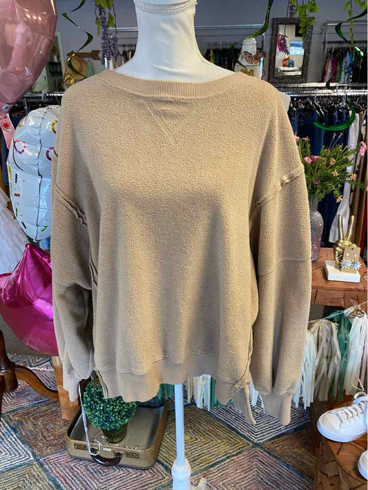 W AMERICANA TAN Size MED T