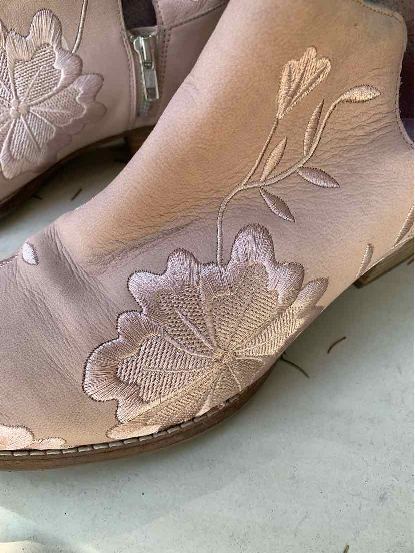 W SEYCHELLE RS Size 9.5 BOOT
