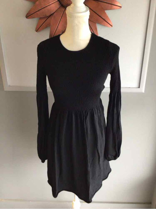 W ZARA BK Size SM DR