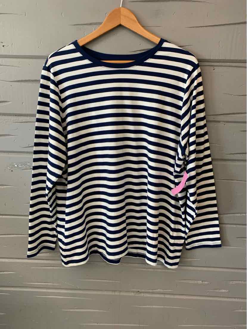 Navy and white striped long-sleeve shirt with crew neckline in size 1X.