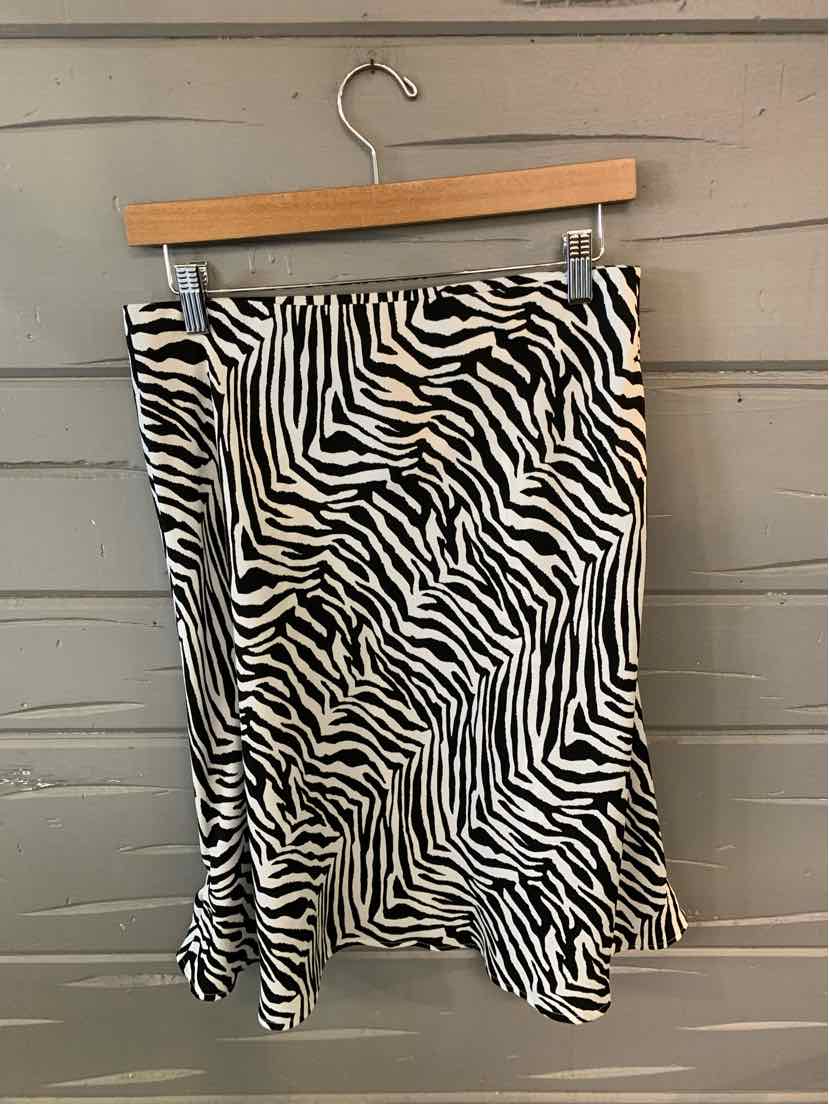 W BANANA REPUBLIC BK Size 4 SK