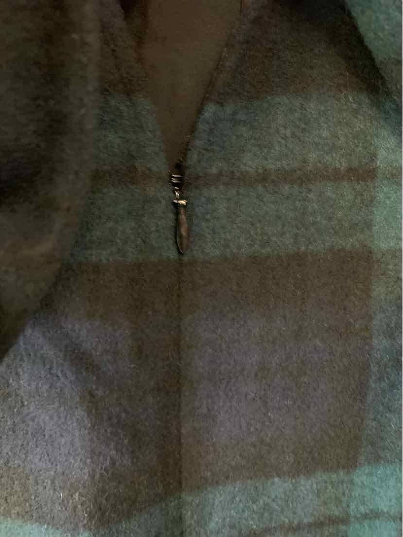 W TUCKERNUCK NY Size MED T