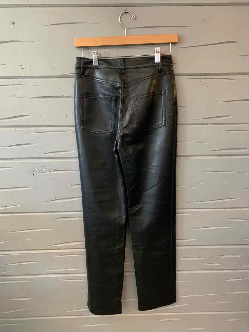 W WILFRED BK Size 2 P