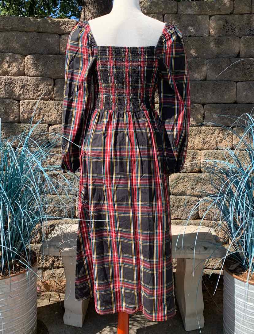W J CREW BK Size MED DR